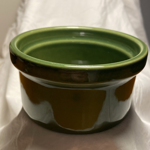 Emile Henry Deep Green ramekin or small bowl. Made in France. - Picture 11 of 12